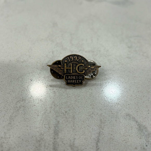 Harley-Davidson Other - 🎄 1992 Hog Ladies of Harley Collectible Brass Tone Pin